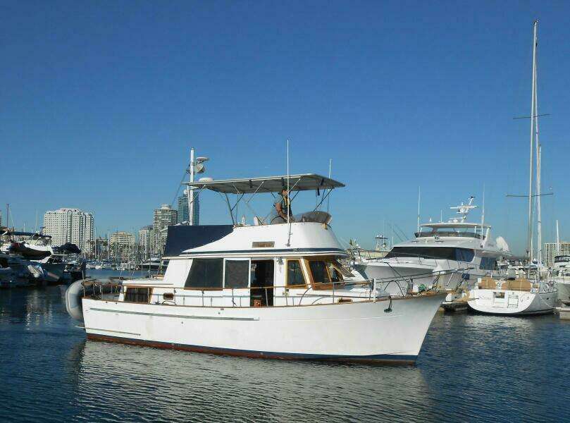 Ahoy Vey 34ft CHB Yacht For Sale