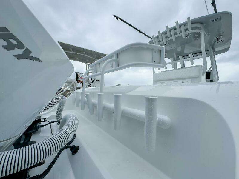 33ft Front Runner Yacht For Sale