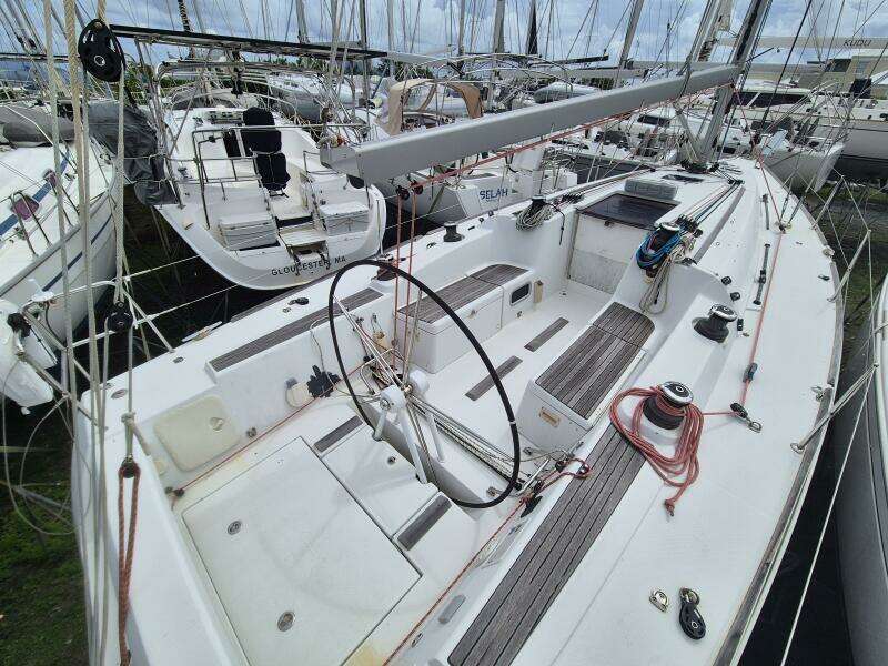 Libertas  40ft Beneteau Yacht For Sale