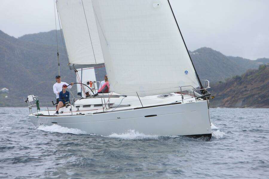 Libertas  40ft Beneteau Yacht For Sale