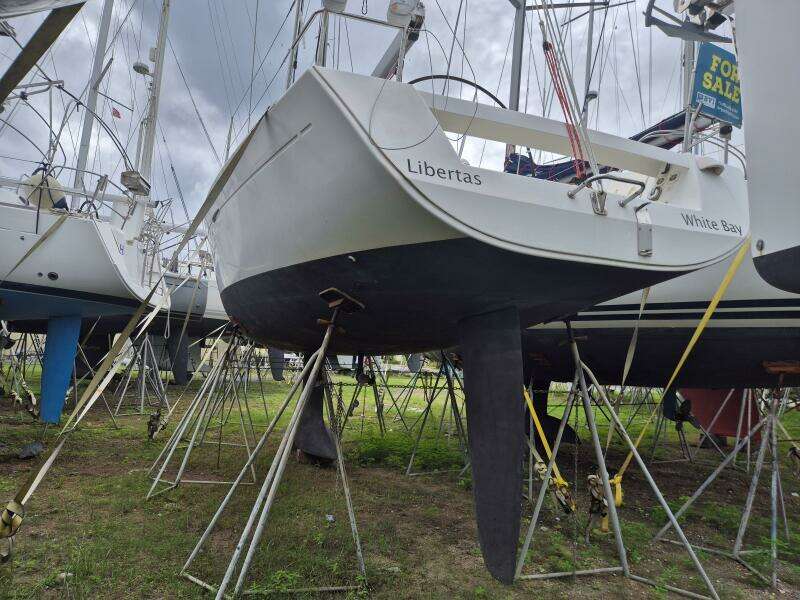 Libertas  40ft Beneteau Yacht For Sale