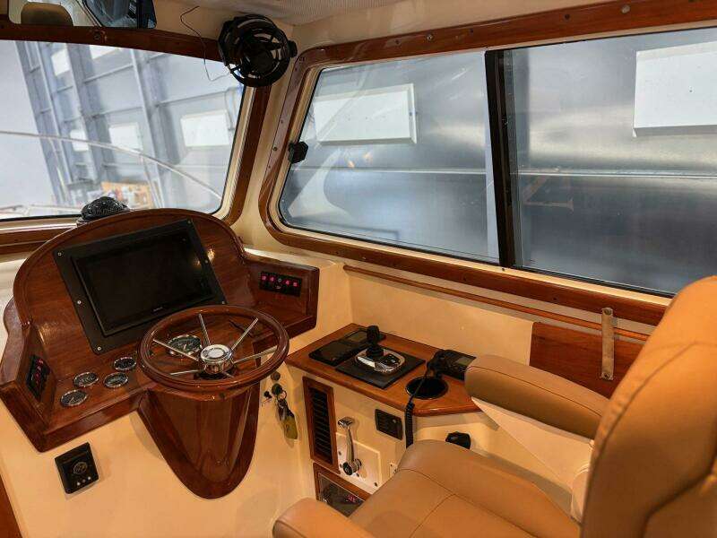 PIROUETTE 36ft Hinckley Yacht For Sale