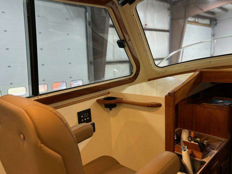 PIROUETTE 36ft Hinckley Yacht For Sale