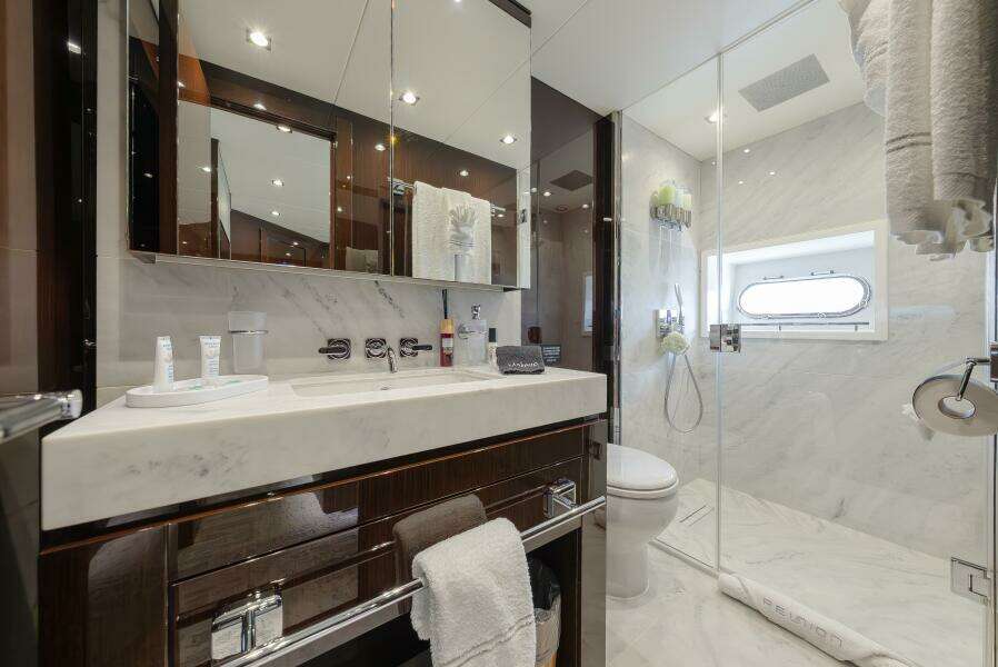 REUNION 95ft Sunseeker Yacht For Sale