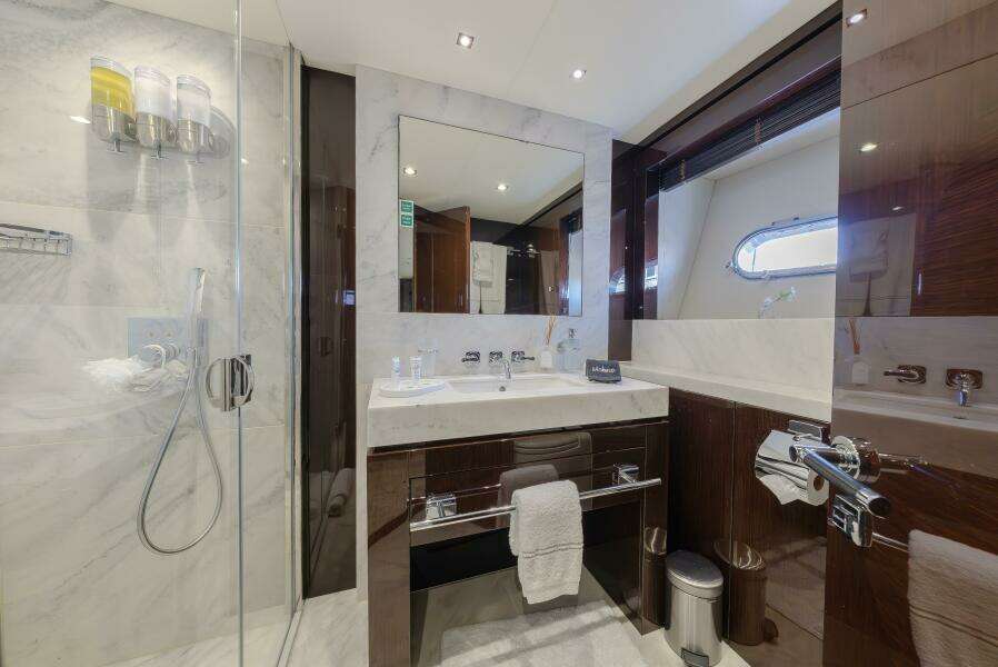 REUNION 95ft Sunseeker Yacht For Sale