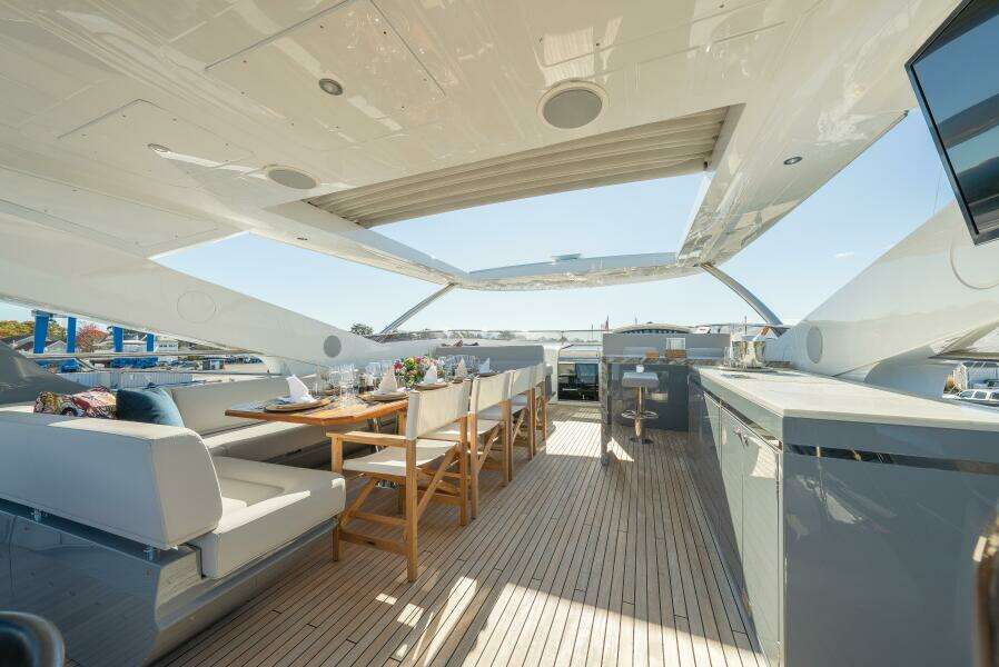 REUNION 95ft Sunseeker Yacht For Sale