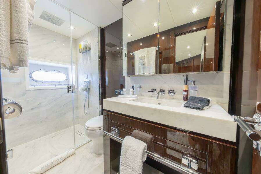 REUNION 95ft Sunseeker Yacht For Sale