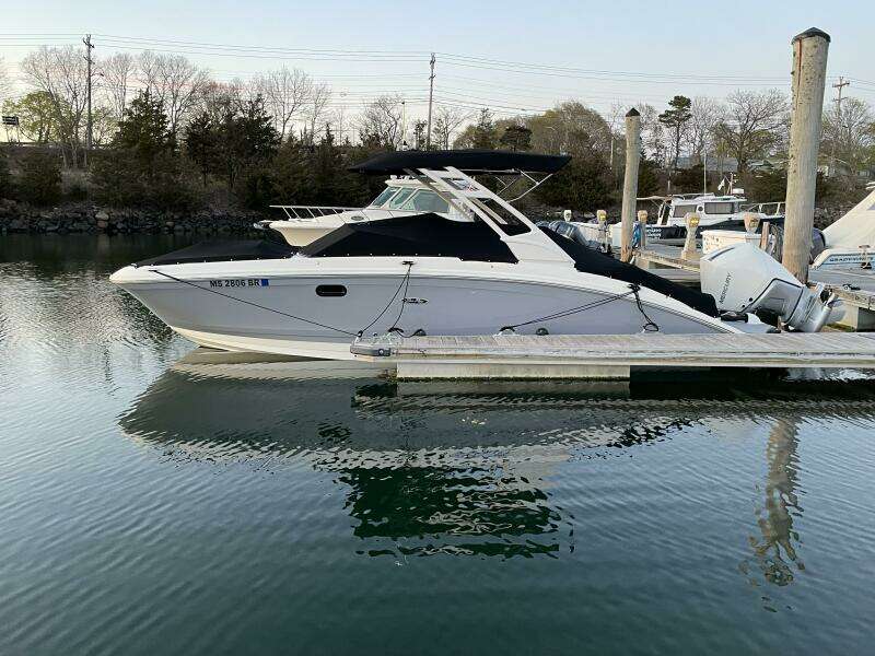 27ft Sea Ray Yacht For Sale