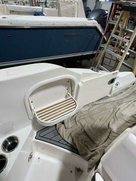 27ft Sea Ray Yacht For Sale