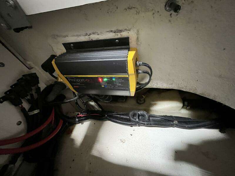 27ft Sea Ray Yacht For Sale