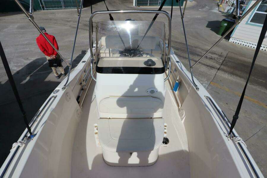 18ft Grady White Yacht For Sale