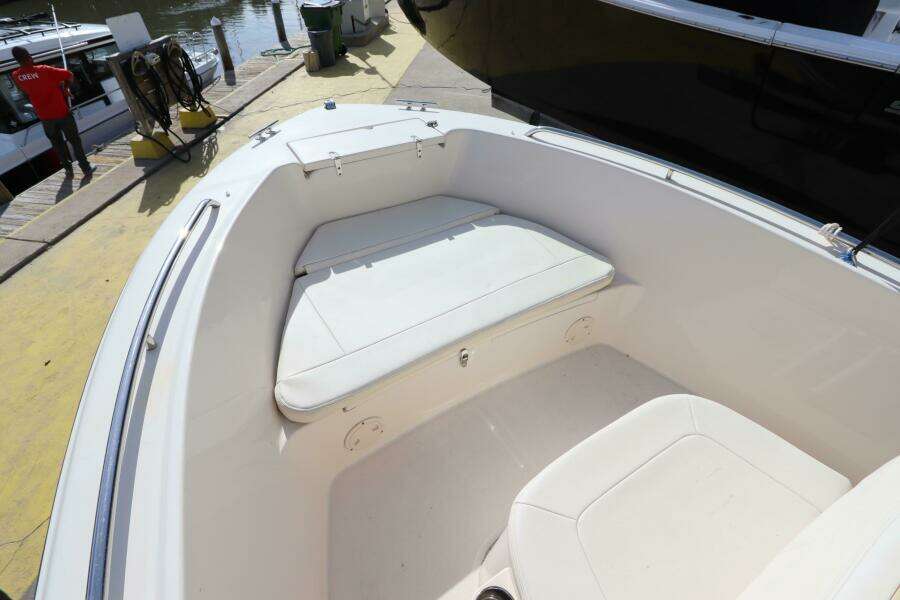 18ft Grady White Yacht For Sale