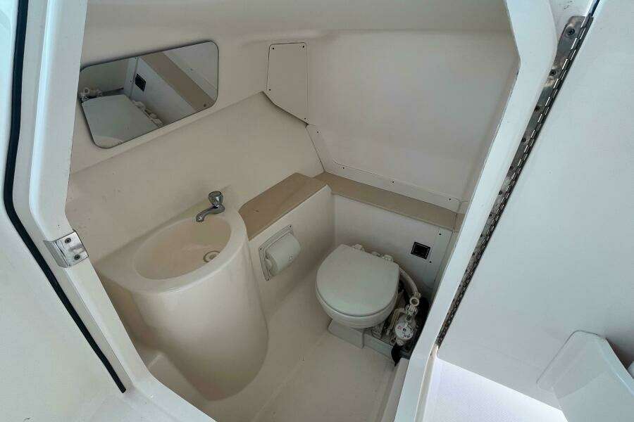 26ft Pursuit Yacht For Sale