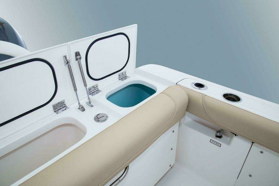 26ft Pursuit Yacht For Sale