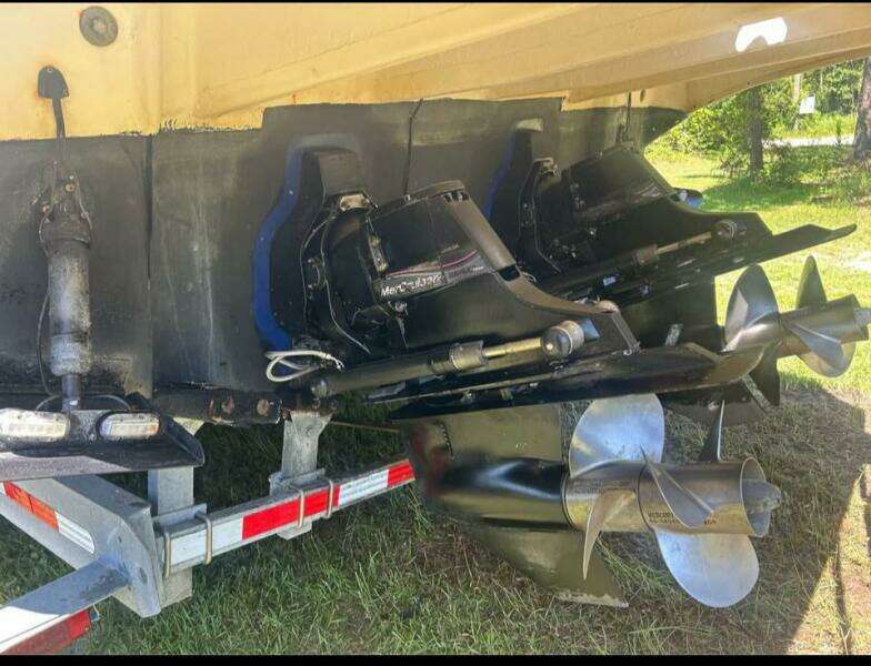 Pura Vida 33ft Sea Ray Yacht For Sale