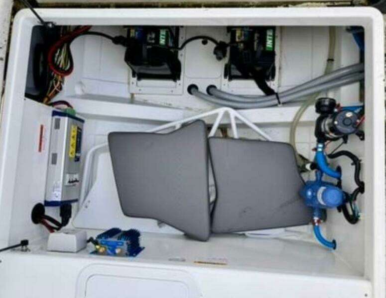 24ft Jeanneau Yacht For Sale