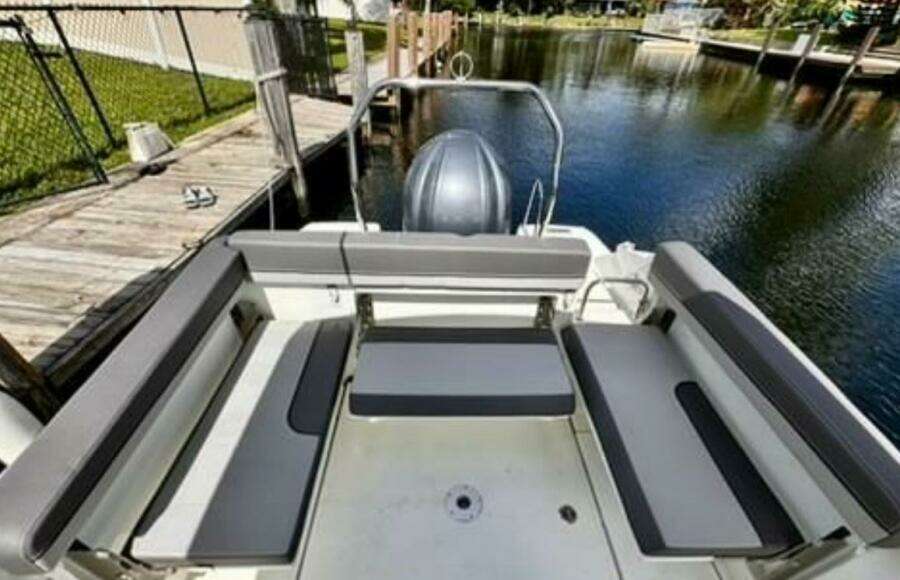 24ft Jeanneau Yacht For Sale