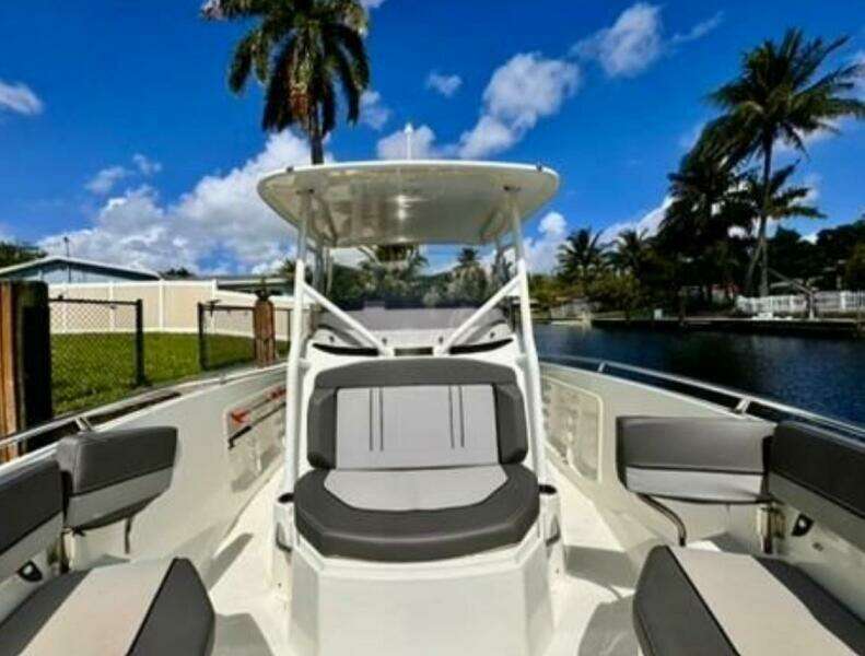 24ft Jeanneau Yacht For Sale