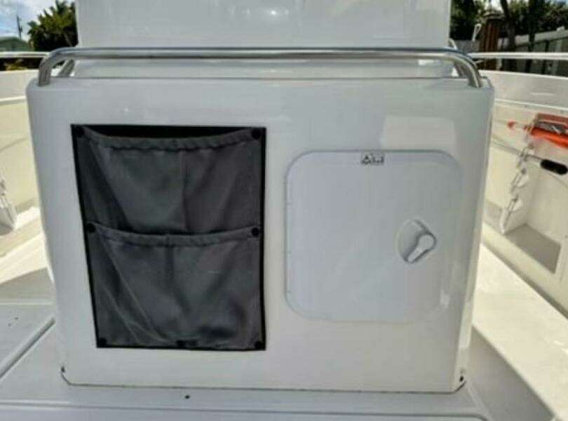 24ft Jeanneau Yacht For Sale