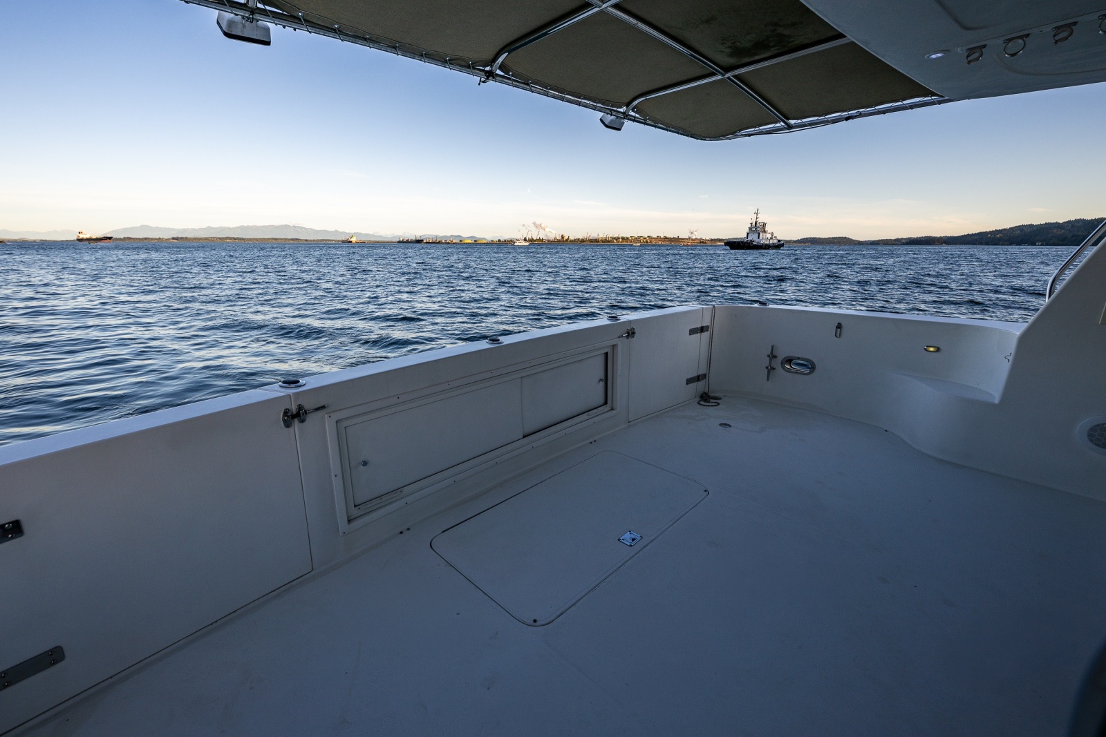 2001 Navigator 61 Pilothouse