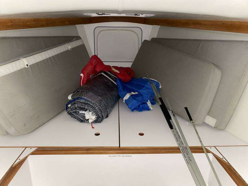 Still Crazy 28ft Alerion Yacht For Sale