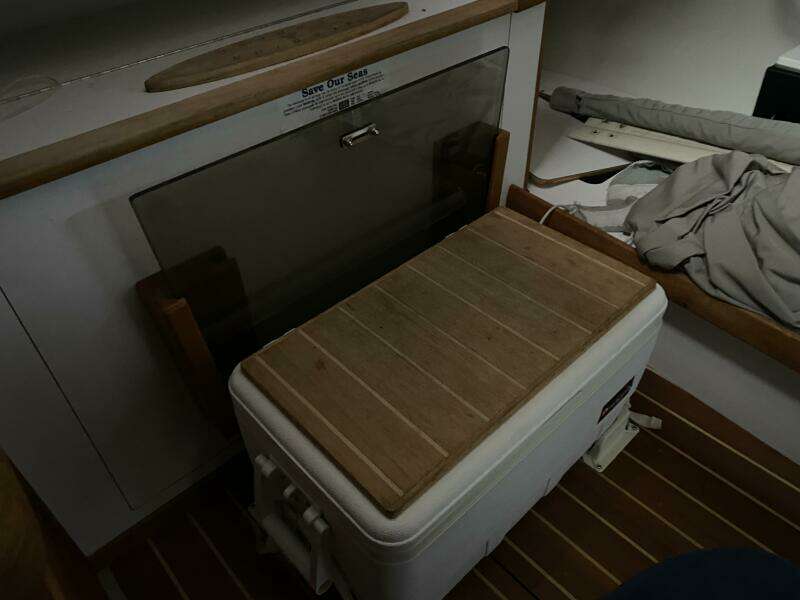 Still Crazy 28ft Alerion Yacht For Sale