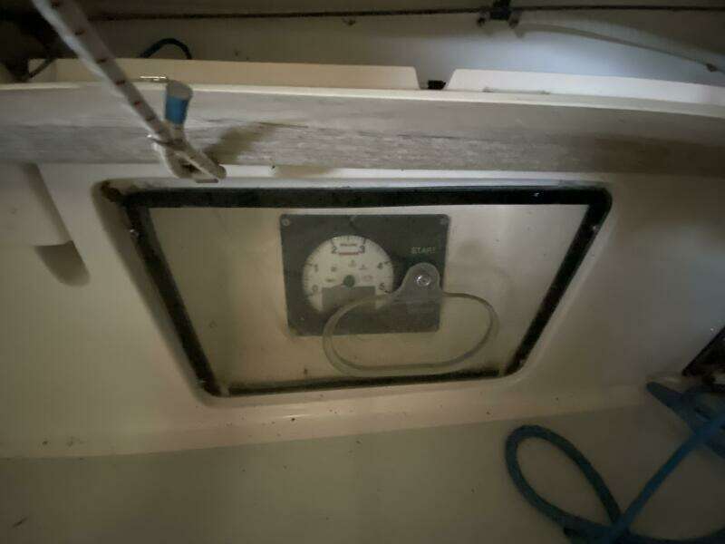 Still Crazy 28ft Alerion Yacht For Sale