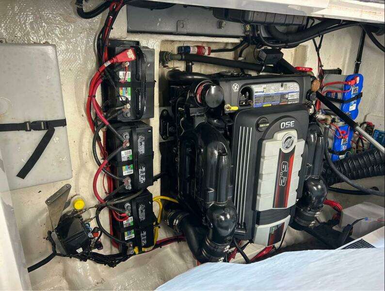 29ft Rinker Yacht For Sale