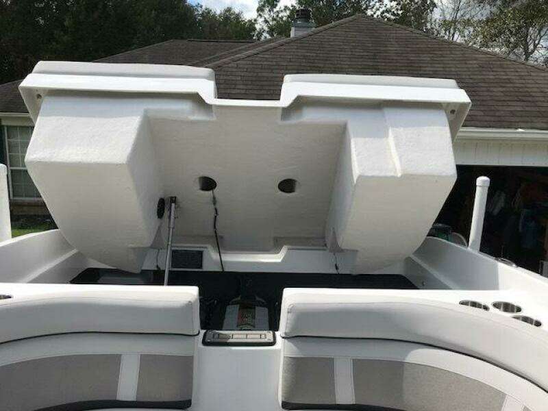 29ft Rinker Yacht For Sale