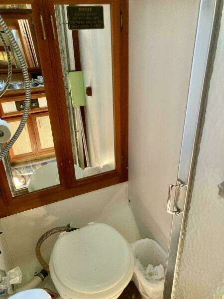 36ft Carver Yacht For Sale