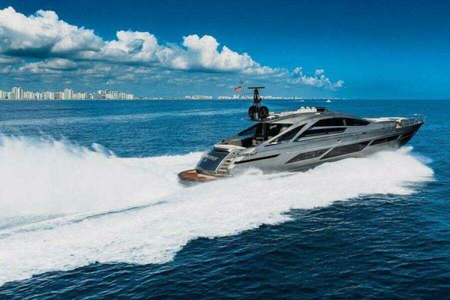 92ft Pershing Yacht For Sale