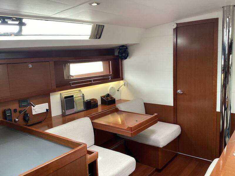 At Last 45ft Beneteau Yacht For Sale