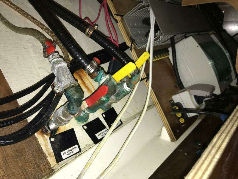 At Last 45ft Beneteau Yacht For Sale