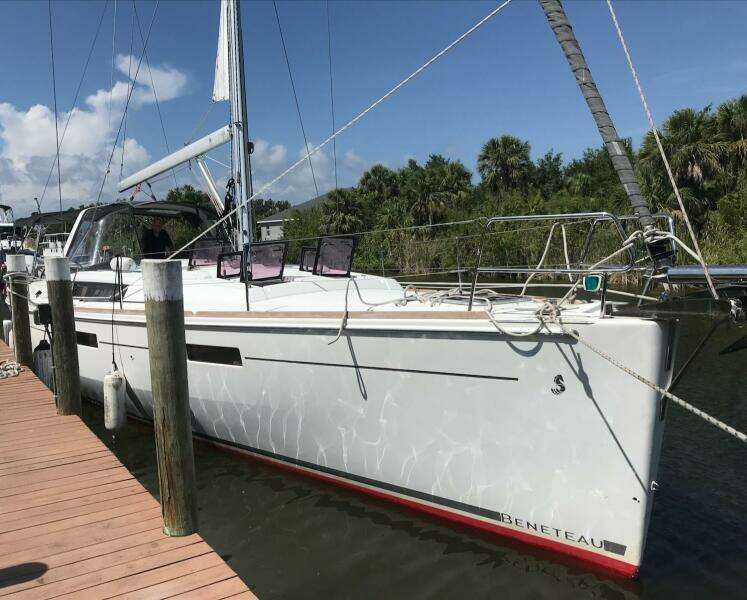 At Last 45ft Beneteau Yacht For Sale