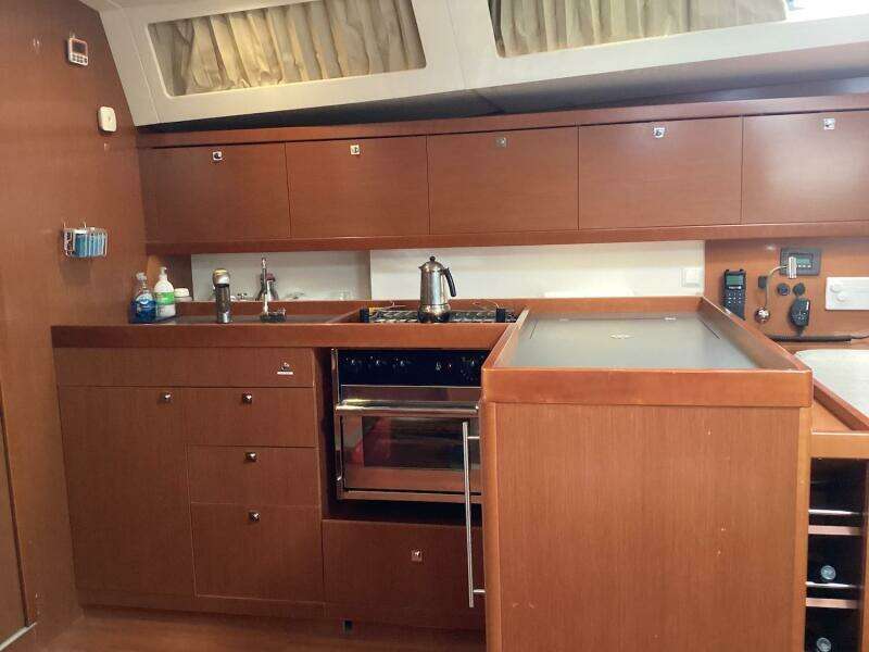 At Last 45ft Beneteau Yacht For Sale