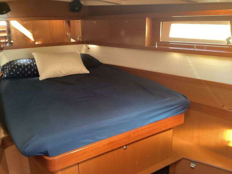 At Last 45ft Beneteau Yacht For Sale