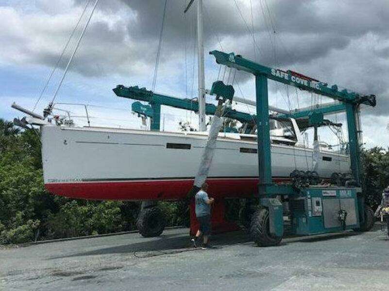 At Last 44ft Beneteau Yacht For Sale