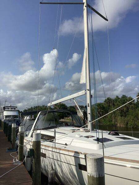 At Last 45ft Beneteau Yacht For Sale