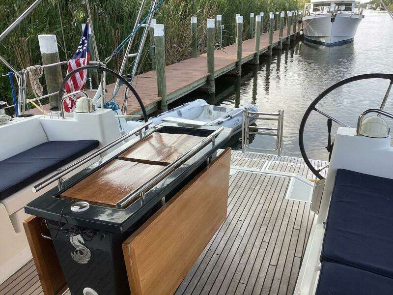 At Last 45ft Beneteau Yacht For Sale