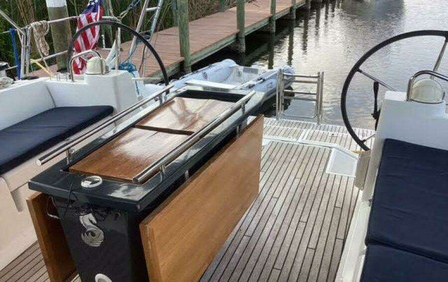 At Last 44ft Beneteau Yacht For Sale