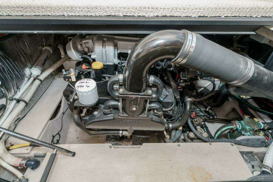 ADAGIO 34ft Meridian Yacht For Sale