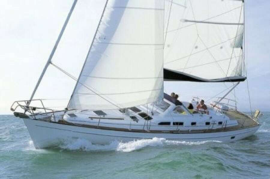 KULEANA 42ft Beneteau Yacht For Sale