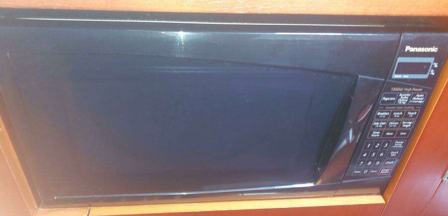 2003 Beneteau Center Cockpit