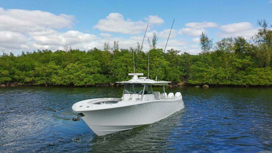 42ft Yellowfin Yacht For Sale