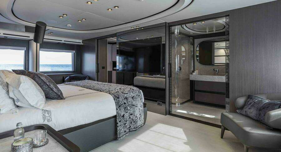 L A U L 129ft Extra Yachts Yacht For Sale