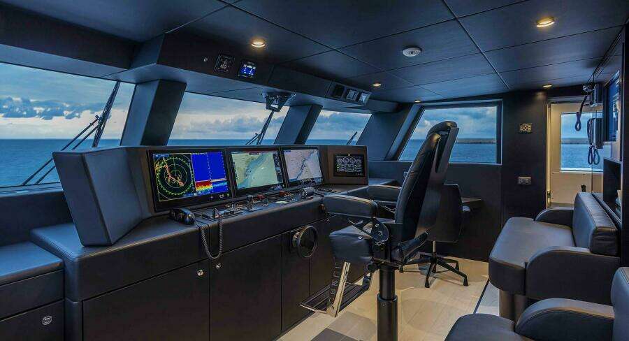 L A U L 129ft Extra Yachts Yacht For Sale