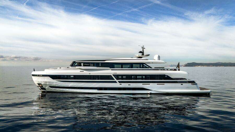 L A U L 130ft Extra Yachts Yacht For Sale