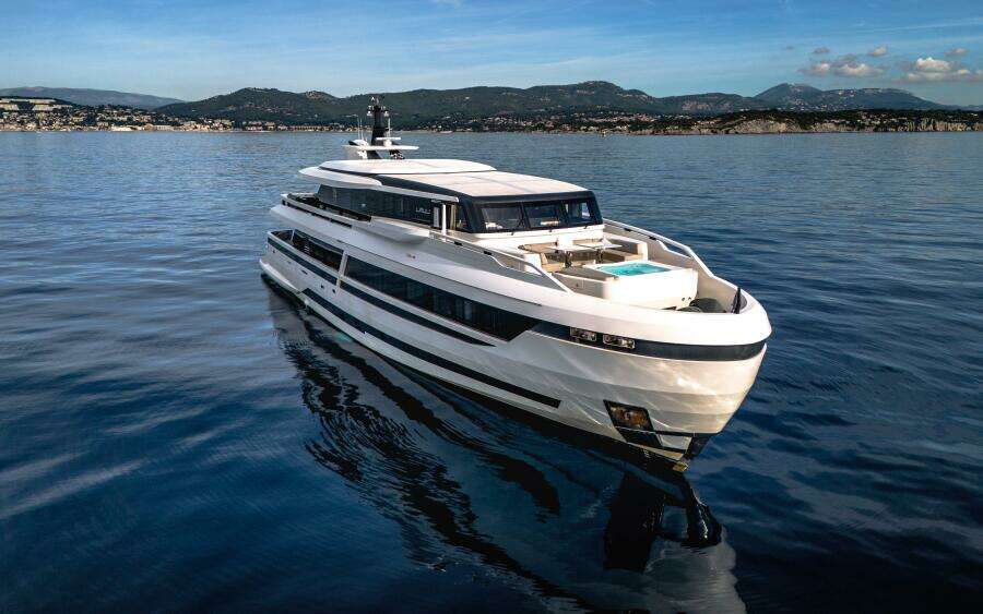 L A U L 130ft Extra Yachts Yacht For Sale