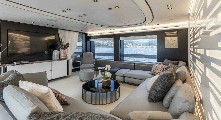 L A U L 129ft Extra Yachts Yacht For Sale