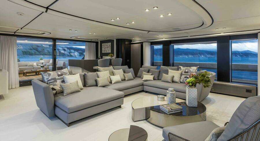 L A U L 129ft Extra Yachts Yacht For Sale